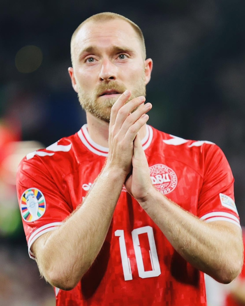 Danemark-Ukraine: Christian Eriksen s'effondre en plein match, 5 ans après son malaise cardiaque à l'Euro