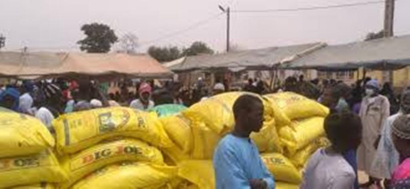 Koungheul : des personnes handicapées de Lour Escale bénéficient d'un important don en denrées alimentaires Koungheul : des personnes handicapées de Lour Escale bénéficient d'un important don en denrées alimentaires