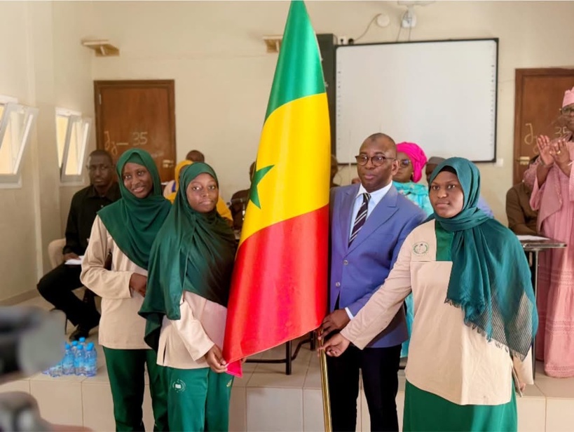 Éducation numérique : Moustapha Guirassy remet le drapeau national aux trois ambassadrices du Sénégal au Gala « Wrocław Code 2.0 » Éducation numérique : Moustapha Guirassy remet le drapeau national aux trois ambassadrices du Sénégal au Gala « Wrocław Code 2.0 »