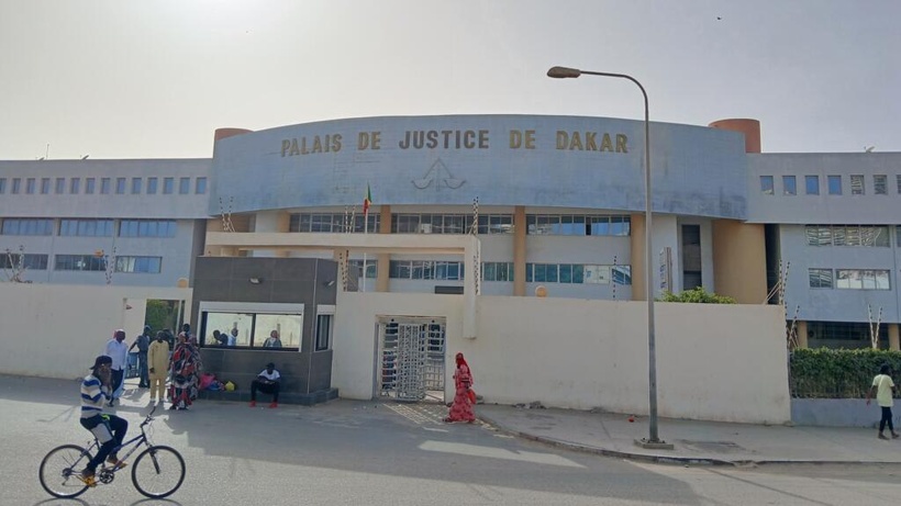 Justice : le fils d'un magistrat du PJF arrêté pour le vol de plus de 25 millions FCFA Justice : le fils d'un magistrat du PJF arrêté pour le vol de plus de 25 millions FCFA