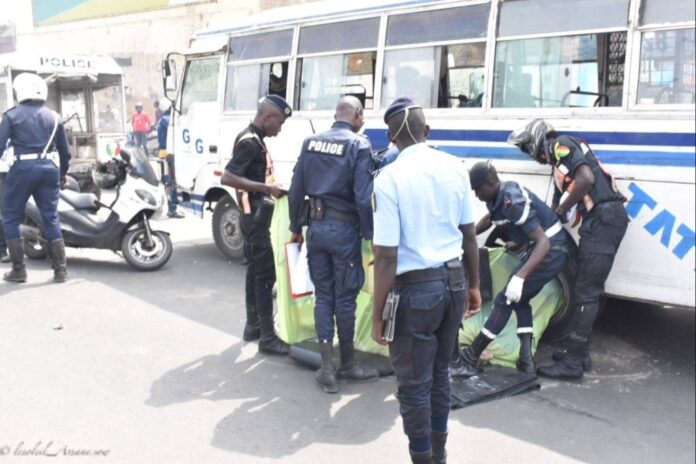 Pikine : une course poursuite entre deux bus Tata fait neuf blessés
