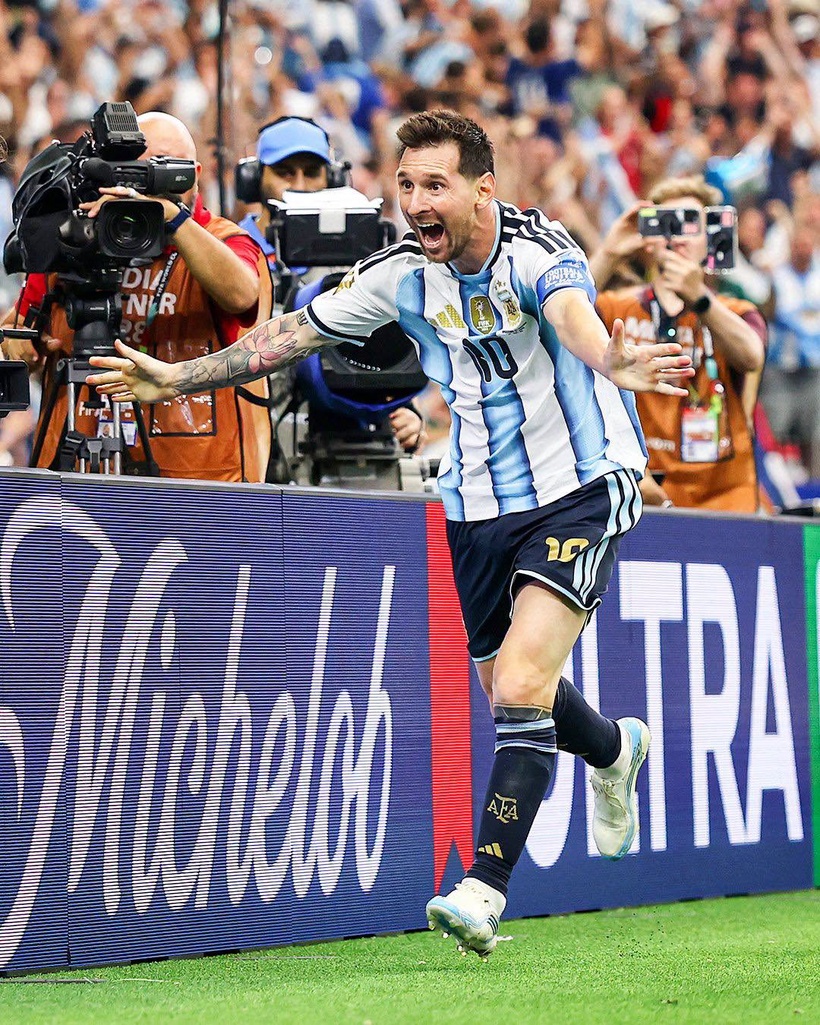 Mondial 2026 : Messi s'offre un doublé et qualifie l'Argentine pour les 16es de finale de finale Mondial 2026 : Messi s'offre un doublé et qualifie l'Argentine pour les 16es de finale de finale