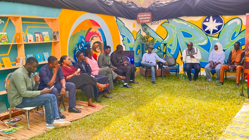Assises de la Démocratie : intellectuels, jeunes et société civile réunis à Dakar pour repenser la démocratie africaine Assises de la Démocratie : intellectuels, jeunes et société civile réunis à Dakar pour repenser la démocratie africaine