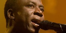 Thione Seck va retourner sur la scène après la koirité Thione Seck va retourner sur la scène après la koirité