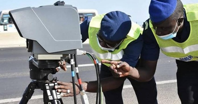 Sénégal : le ministère des Transports dément l’affiche sur les radars autoroutiers Sénégal : le ministère des Transports dément l’affiche sur les radars autoroutiers