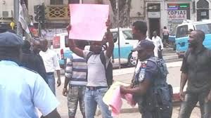Angola: Amnesty demande la libération de 17 militants en prison depuis 1 an