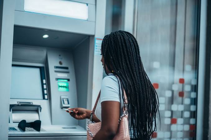 ​Manipulation des transactions : la nouvelle stratégie des cyberattaquants pour vider les distributeurs automatiques