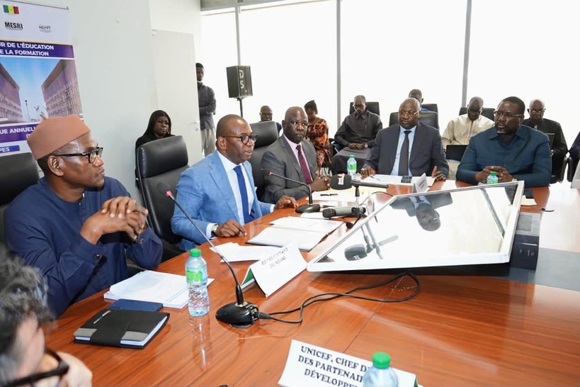 Éducation : « les discussions ont mis en lumière des avancées encourageantes, mais aussi des zones d'ombre », Moustapha Mamba Guirassy Éducation : « les discussions ont mis en lumière des avancées encourageantes, mais aussi des zones d'ombre », Moustapha Mamba Guirassy
