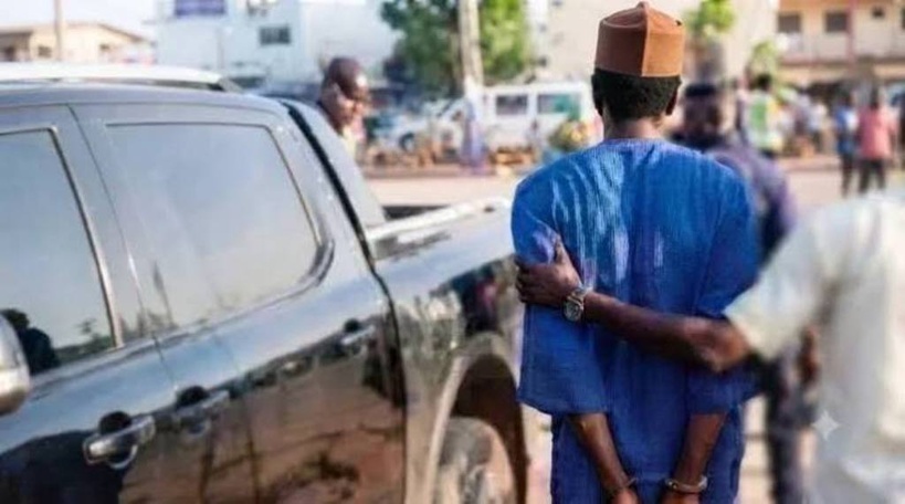 Série de braquages armés : plusieurs suspects arrêtés après la chute du « marabout » de Tivaouane Série de braquages armés : plusieurs suspects arrêtés après la chute du « marabout » de Tivaouane