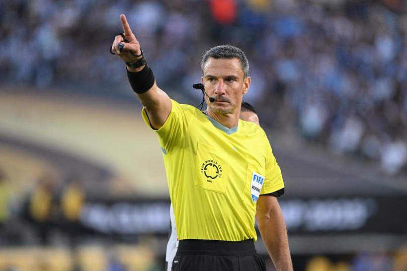 Coupe du monde 2026 : le Slovène Slavko Vincic fond en larmes après sa désignation comme arbitre de la finale