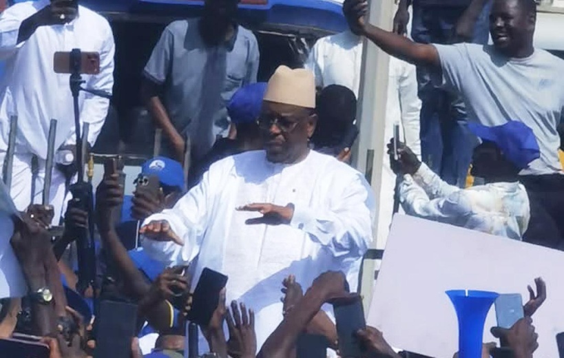 Accueil de Macky Sall à Dakar : « beaucoup regrette son départ », Samba Sy Accueil de Macky Sall à Dakar : « beaucoup regrette son départ », Samba Sy