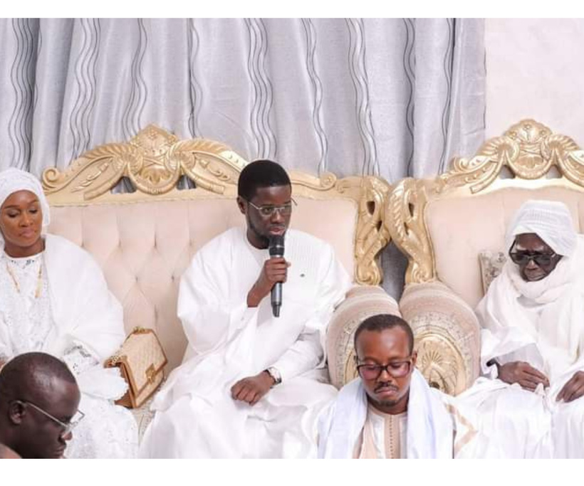 Visite officielle : à Touba, le président Bassirou Diomaye Faye promet de grands chantiers et recueille la bénédiction du Khalife Visite officielle : à Touba, le président Bassirou Diomaye Faye promet de grands chantiers et recueille la bénédiction du Khalife
