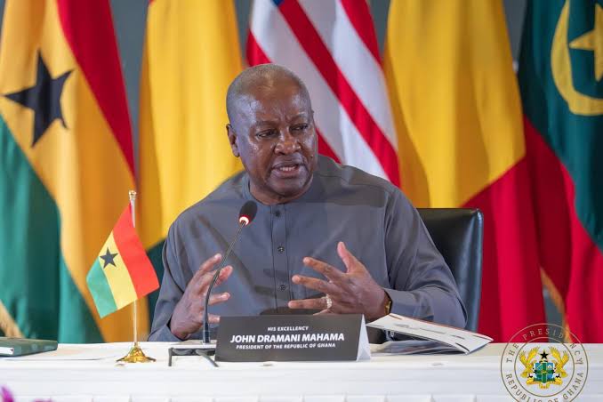 Ghana: le gouvernement veut réformer la Constitution pour allonger le mandat présidentiel