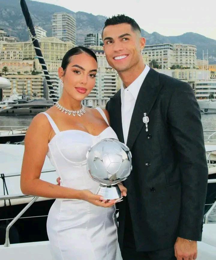Football : Cristiano Ronaldo épousera Georgina Rodriguez le week-end prochain lors d'un mariage somptueux