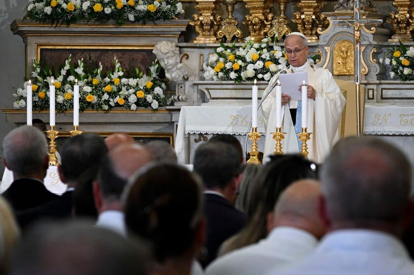 Homélie de l'Assomption : le Pape Léon XIV invite les fidèles à voir la beauté dans chacun Homélie de l'Assomption : le Pape Léon XIV invite les fidèles à voir la beauté dans chacun