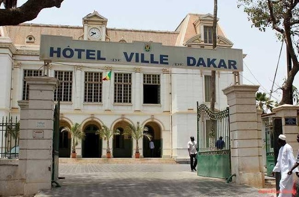 Retard de paiement des volontaires : la Ville de Dakar dégage sa responsabilité et accuse SEN Trésor