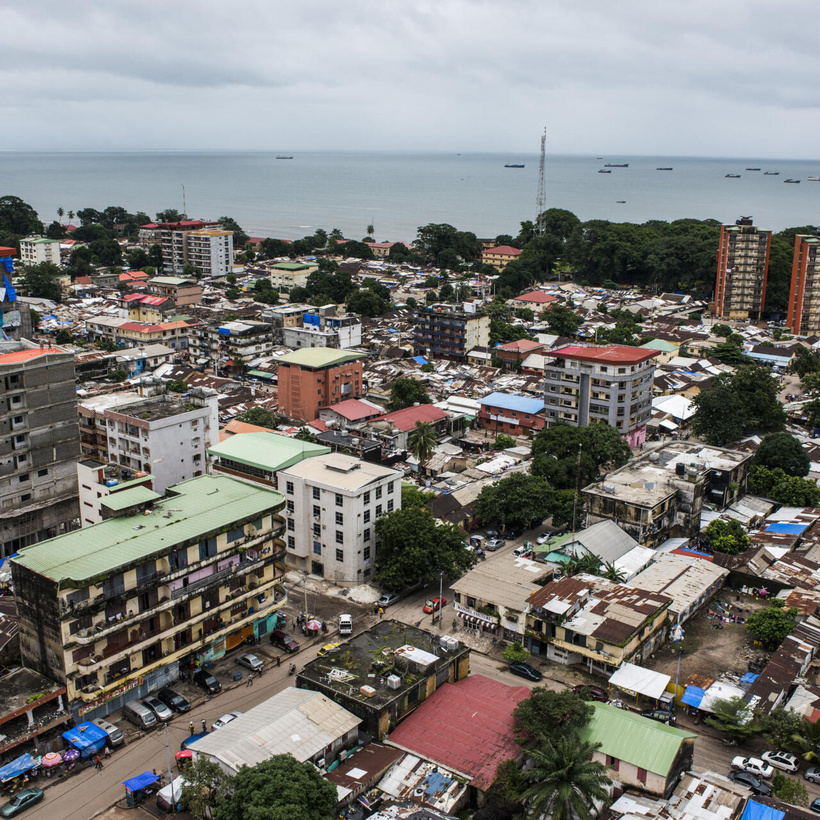 Guinée: un éboulement fait au moins 31 morts dans une décharge à Conakry