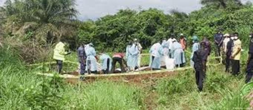 Guinée: six corps découverts dans une fosse commune dans la préfecture de Forecariah Guinée: six corps découverts dans une fosse commune dans la préfecture de Forecariah