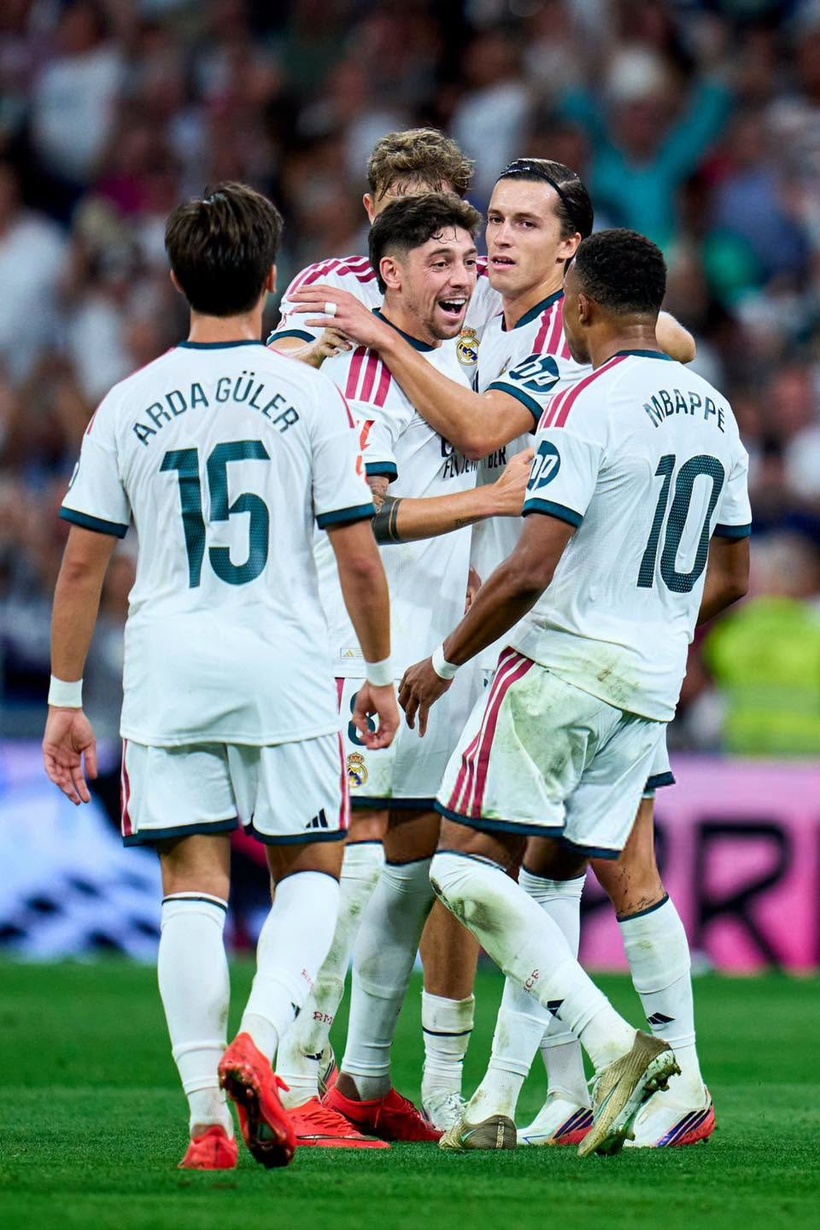 Liga : le Real Madrid domine la Real Sociedad avec un triplé de Kylian Mbappé Liga : le Real Madrid domine la Real Sociedad avec un triplé de Kylian Mbappé