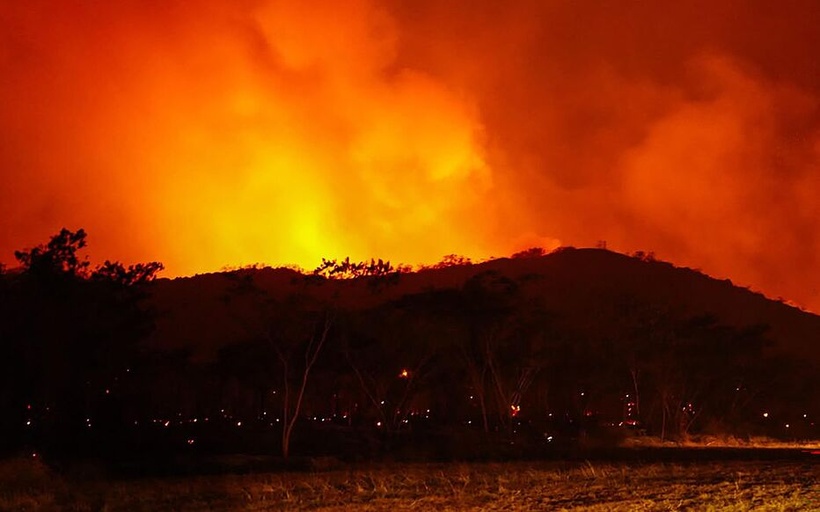 Algérie: un deuil national de trois jours décrété après le lourd bilan des incendies