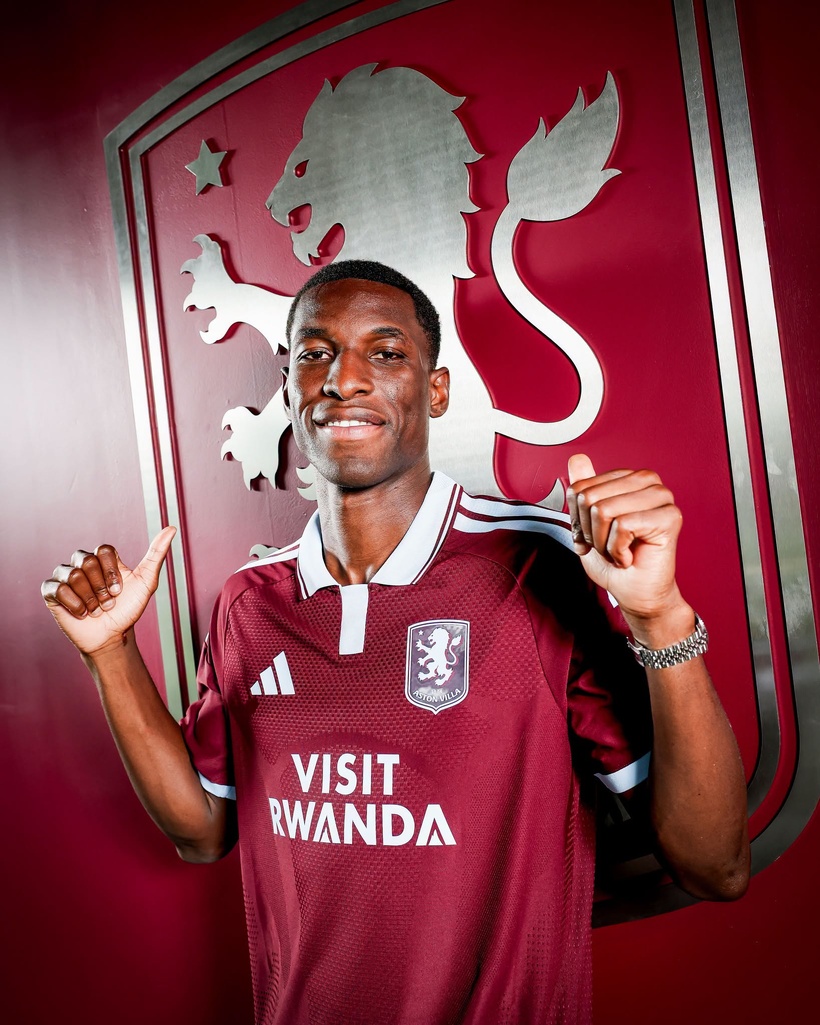 Mercato : Nicolas Jackson rejoint officiellement Aston Villa (images) Mercato : Nicolas Jackson rejoint officiellement Aston Villa (images)