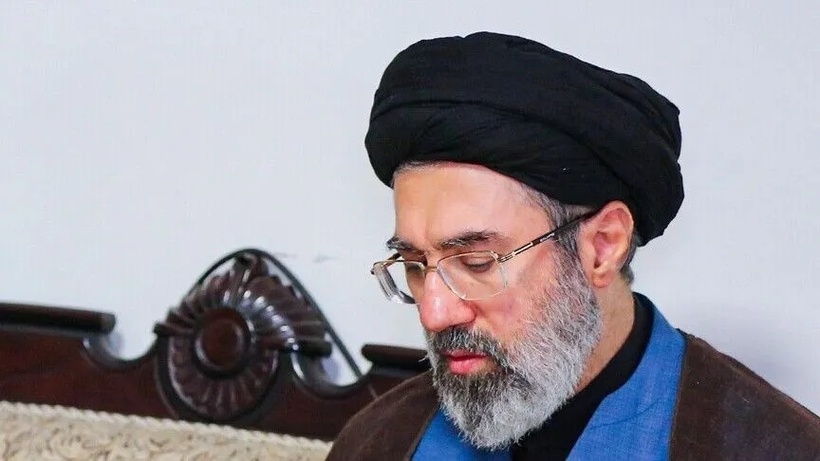 Iran : le guide suprême appelle à renforcer la production nationale et à réduire la dépendance au dollar