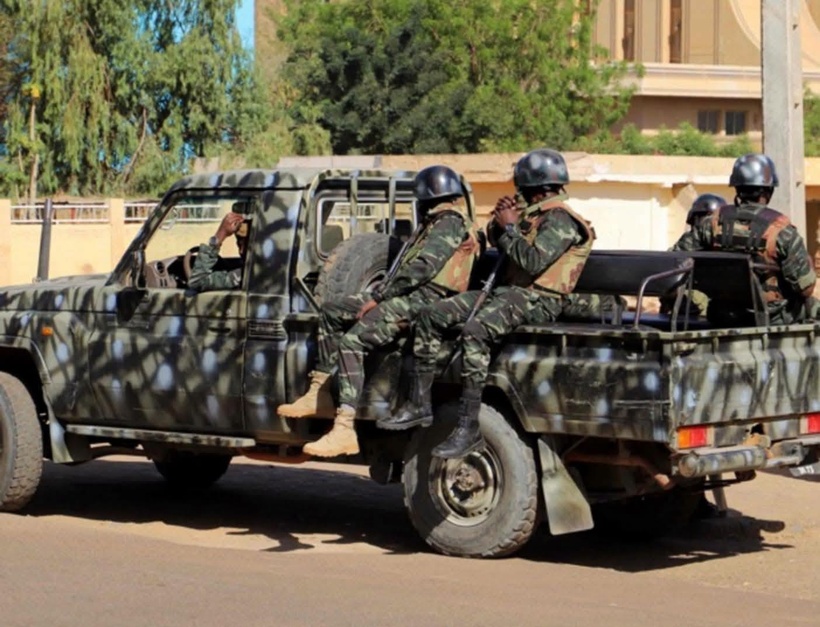 Niger : le ministère de la Défense annonce la reprise de contrôle des sites sensibles après des tirs dans la nuit Niger : le ministère de la Défense annonce la reprise de contrôle des sites sensibles après des tirs dans la nuit