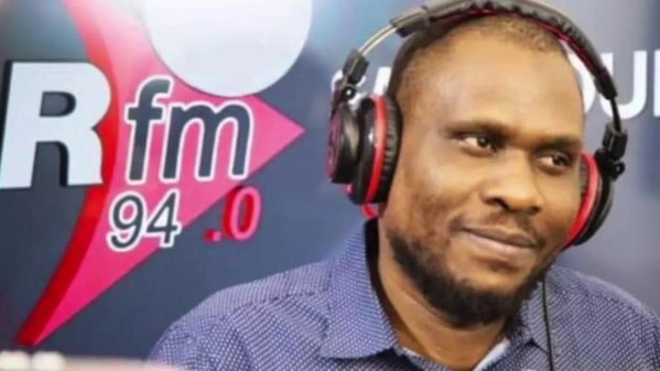 Menaces de mort contre Babacar Fall : le SYNPICS exige la protection du journaliste de RFM et l'ouverture d'une enquête Menaces de mort contre Babacar Fall : le SYNPICS exige la protection du journaliste de RFM et l'ouverture d'une enquête