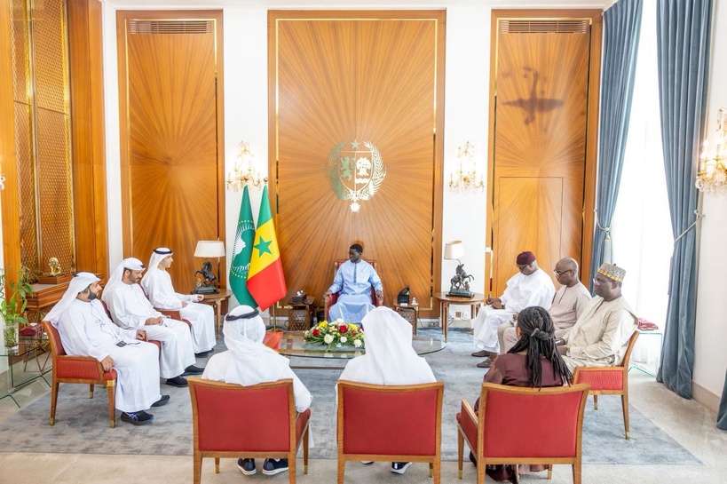 Dakar : Diomaye reçoit une délégation des Émirats arabes unis conduite par le ministre du Commerce