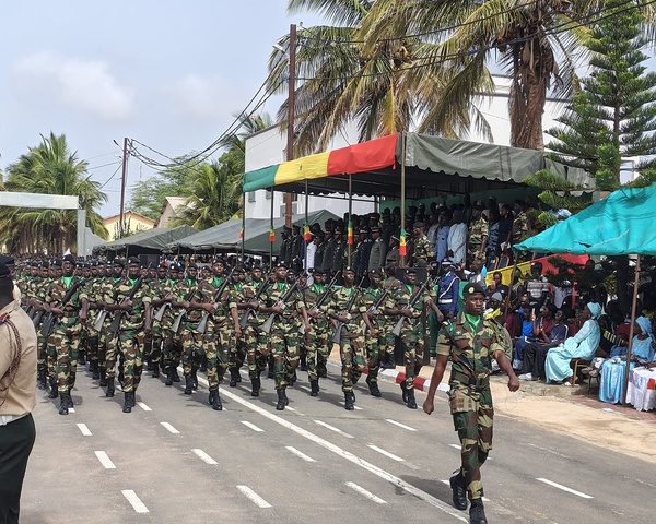 Défense nationale : 1 842 nouveaux soldats prêts à servir la patrie après quatre mois de formation à Bango
