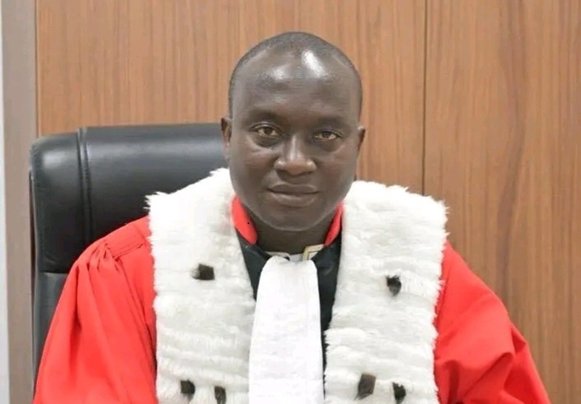 Guinée : l’ex-magistrat Algassimou Diallo transféré à la prison de Macenta