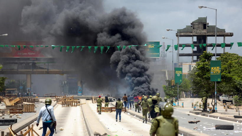 «La paix ne vient pas avec les armes»: en Tanzanie, un ancien Premier ministre dénonce la gestion politique du pays «La paix ne vient pas avec les armes»: en Tanzanie, un ancien Premier ministre dénonce la gestion politique du pays