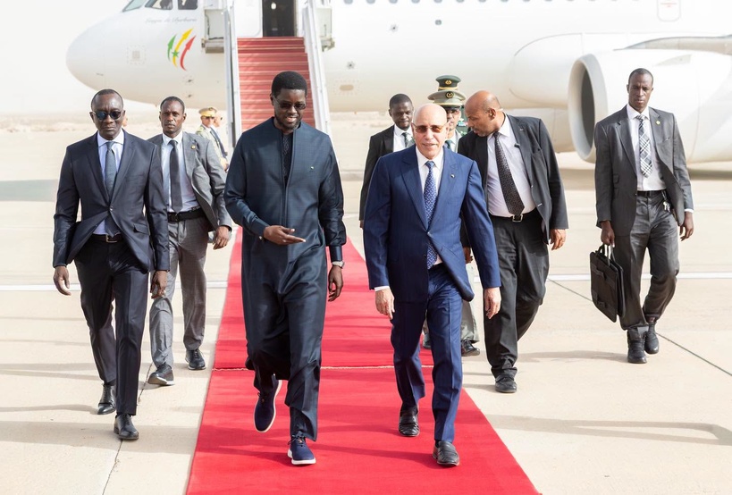 Retour d’Abu Dhabi : Bassirou Diomaye Faye fait escale à Nouakchott et s’entretient avec Mohamed Ould Cheikh El Ghazouani Retour d’Abu Dhabi : Bassirou Diomaye Faye fait escale à Nouakchott et s’entretient avec Mohamed Ould Cheikh El Ghazouani