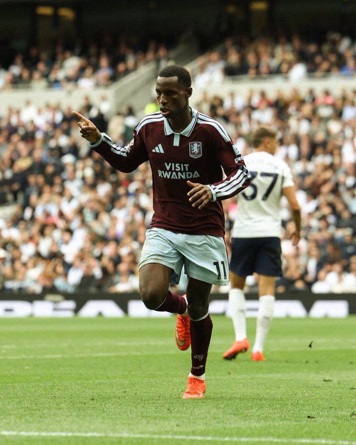Premier League : Aston Villa décroche sa première victoire de la saison, Nicolas Jackson inscrit un superbe but 