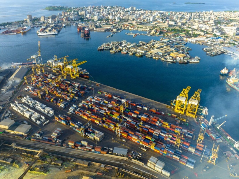 Dakar: un fort coup de vent au Port provoque la dérive et «le décrochage des ancres de plusieurs navires» Dakar: un fort coup de vent au Port provoque la dérive et «le décrochage des ancres de plusieurs navires»