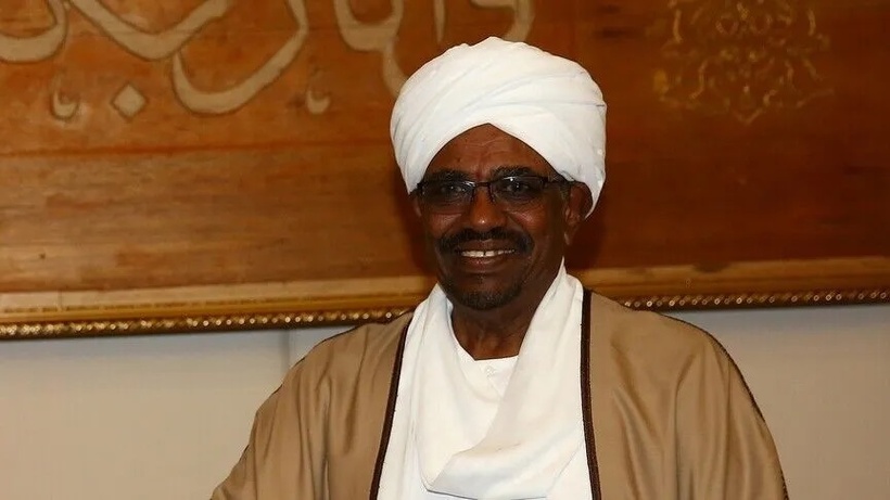 Soudan : l’ancien président Omar El Bechir demande une évacuation sanitaire pour des soins à l’étranger