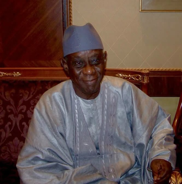 Décès de Cheikh Hamidou Kane : «Avec lui s'éteint une voix majeure de notre littérature» (Ousmane Sonko) Décès de Cheikh Hamidou Kane : «Avec lui s'éteint une voix majeure de notre littérature» (Ousmane Sonko)
