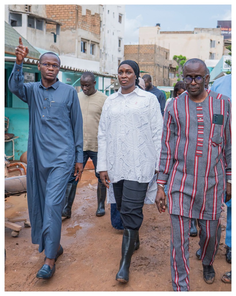 Fortes pluies à Dakar : Marie Khone Faye au chevet des populations affectées Fortes pluies à Dakar : Marie Khone Faye au chevet des populations affectées