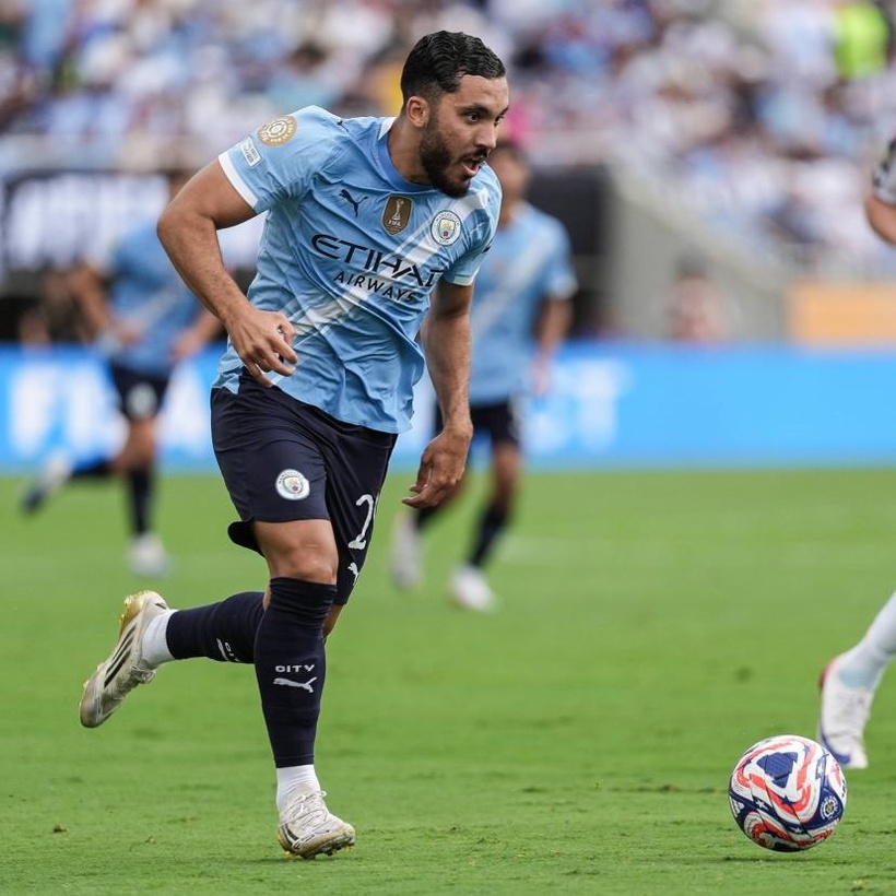 Manchester City-PSG: "C’est l’homme du moment", comment Rayan Cherki a pris une nouvelle dimension en Angleterre