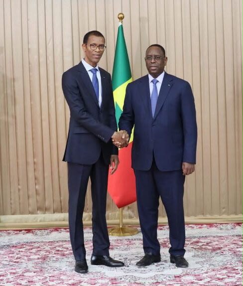 « La dignité d’une décision » : Le maire de Dakar-Plateau, Alioune Ndoye, rend hommage à Macky Sall