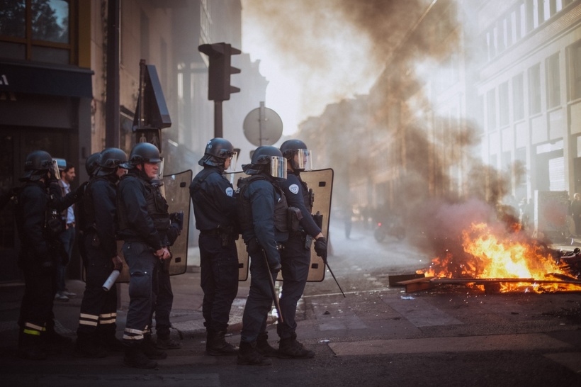 ​France : Des couvre-feux localisés après les violences du week-end