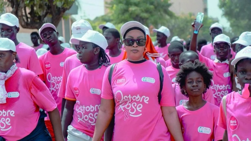 Octobre Rose : l’UNICEF et ses partenaires marchent contre les cancers du sein et du col de l'utérus Octobre Rose : l’UNICEF et ses partenaires marchent contre les cancers du sein et du col de l'utérus