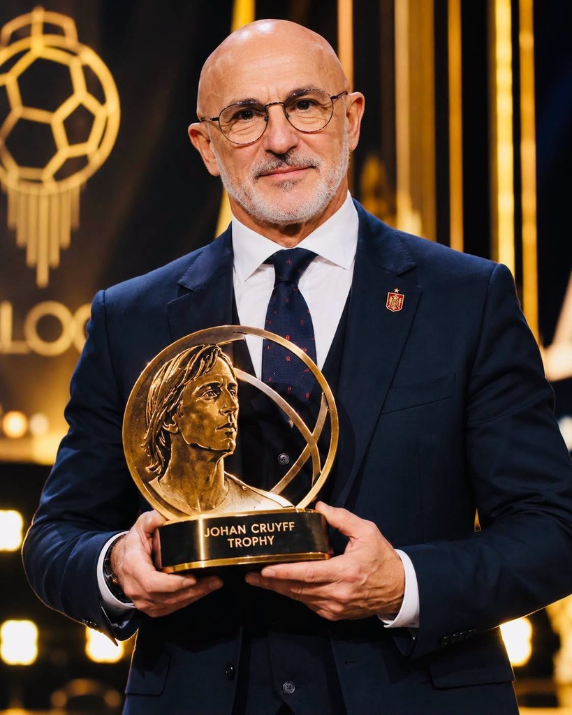 Ballon d’Or 2026 : Luis de la Fuente élu meilleur entraîneur Ballon d’Or 2026 : Luis de la Fuente élu meilleur entraîneur