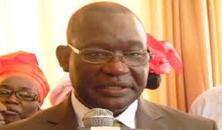 Macky Sall dans la banlieue: Le maire de Rufisque Est se dit "très déçu" Macky Sall dans la banlieue: Le maire de Rufisque Est se dit "très déçu"