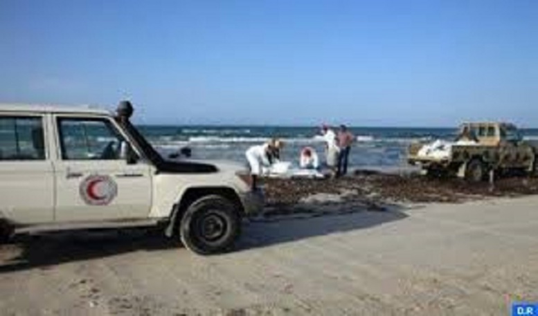 Libye: 87 corps de migrants récupérés sur une plage Libye: 87 corps de migrants récupérés sur une plage
