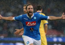 OFFICIEL - Higuain à la Juventus, c'est signé ! OFFICIEL - Higuain à la Juventus, c'est signé !