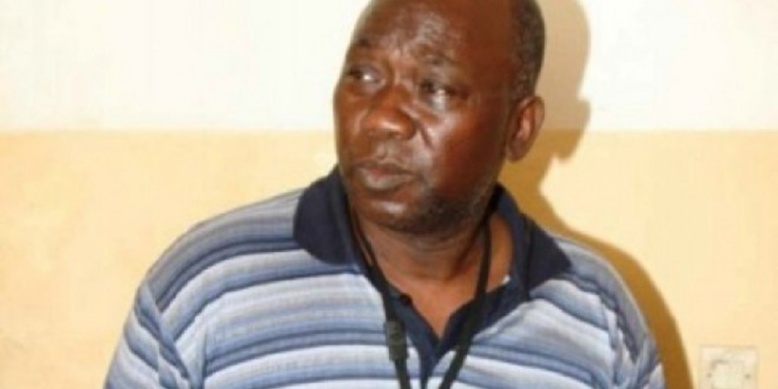 Kaloack : Cheikhna Keïta et Cie mis dans la fourgonnette de la police Kaloack : Cheikhna Keïta et Cie mis dans la fourgonnette de la police