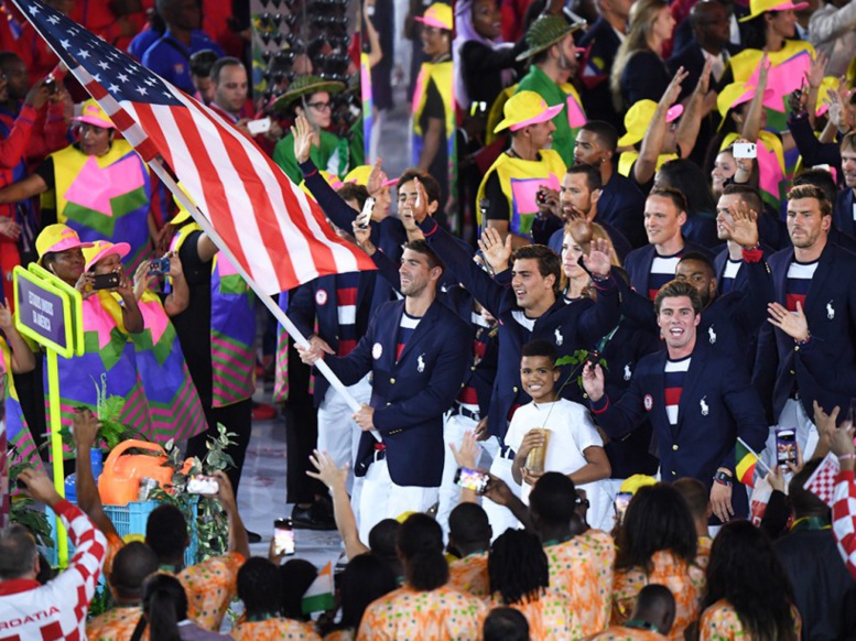 EN IMAGES. Cérémonie d'ouverture des JO : la flamme olympique s'est installée à Rio
