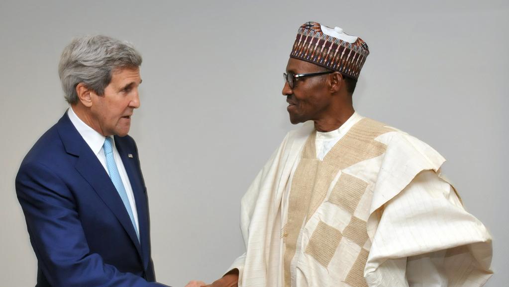 En visite au Nigeria, Kerry confirme à Buhari le soutien des Etats-Unis