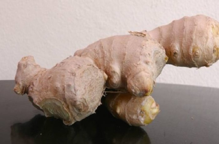 Santé : Ce qui arrive à votre corps si vous mangez du gingembre pendant…